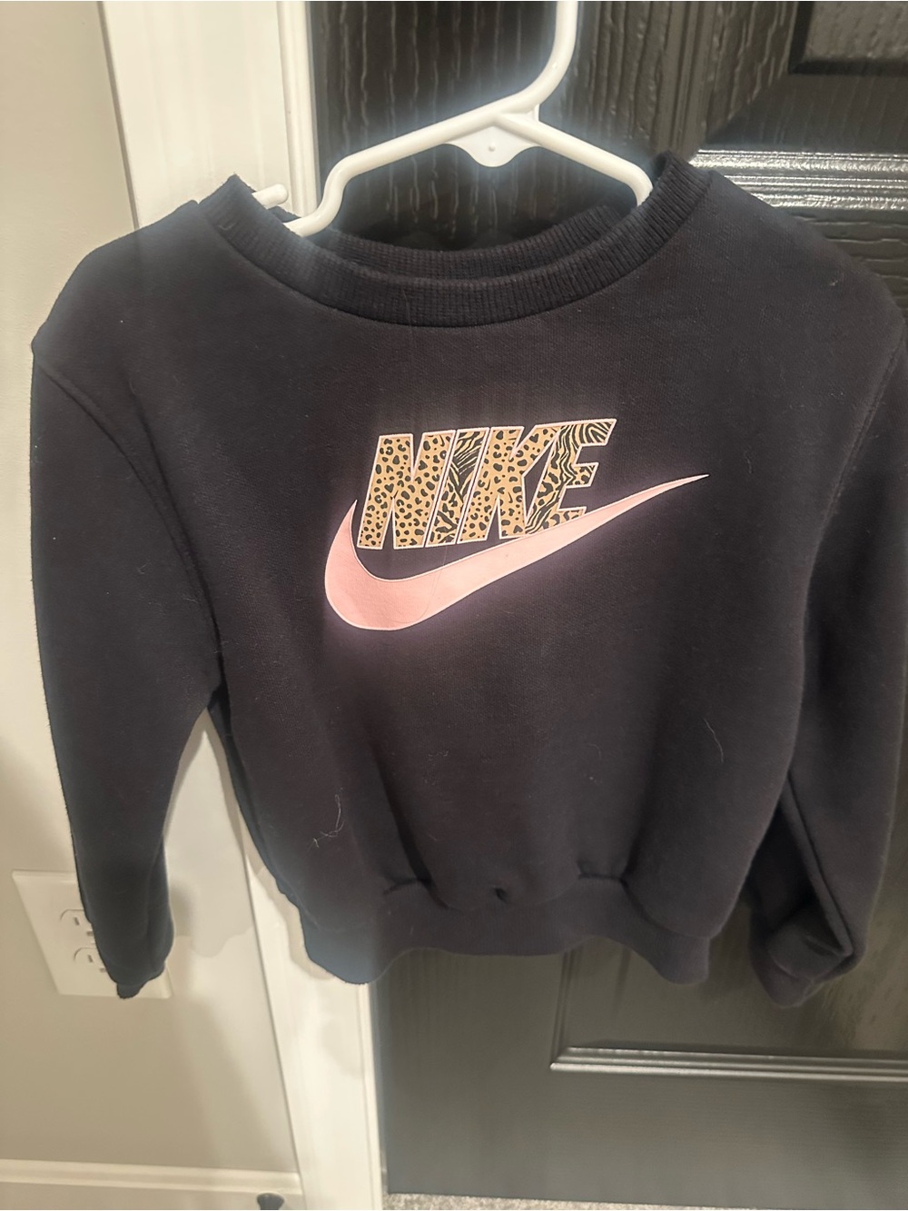 4T Nike crewneck